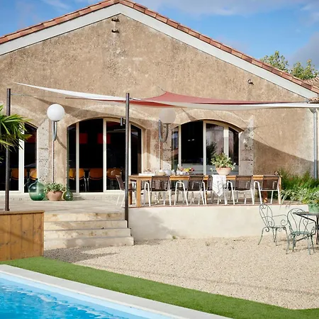 Loft In Converted Wine Cellar In Occitania Villedaigne